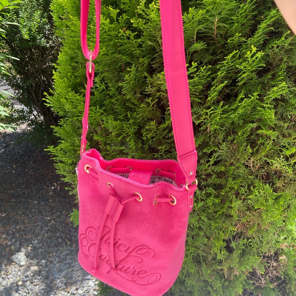Juicy Couture Pink Bag - Juicy Couture Hot Pink Terry Cloth Beach Bag NWT! - Picture 2 of 6
